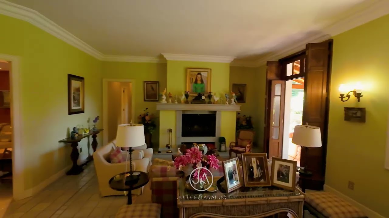 Casa à venda com 7 quartos, 512m² - Araras, Petrópolis/RJ