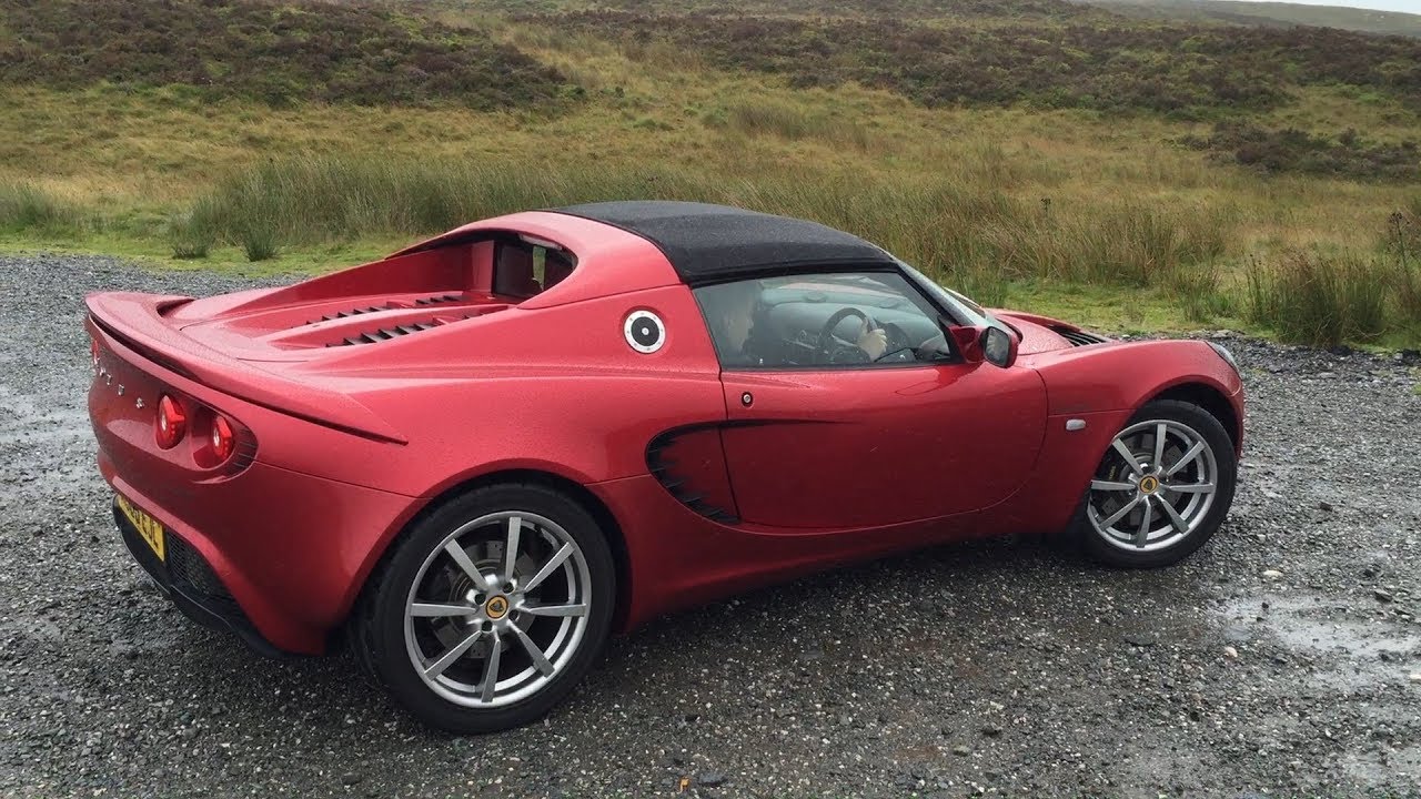 Lotus Elise SC Driving In Wales