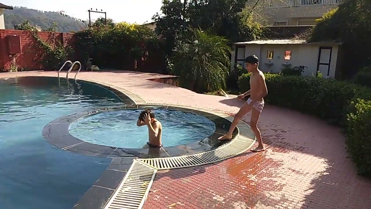 Swimming pool masti part 2