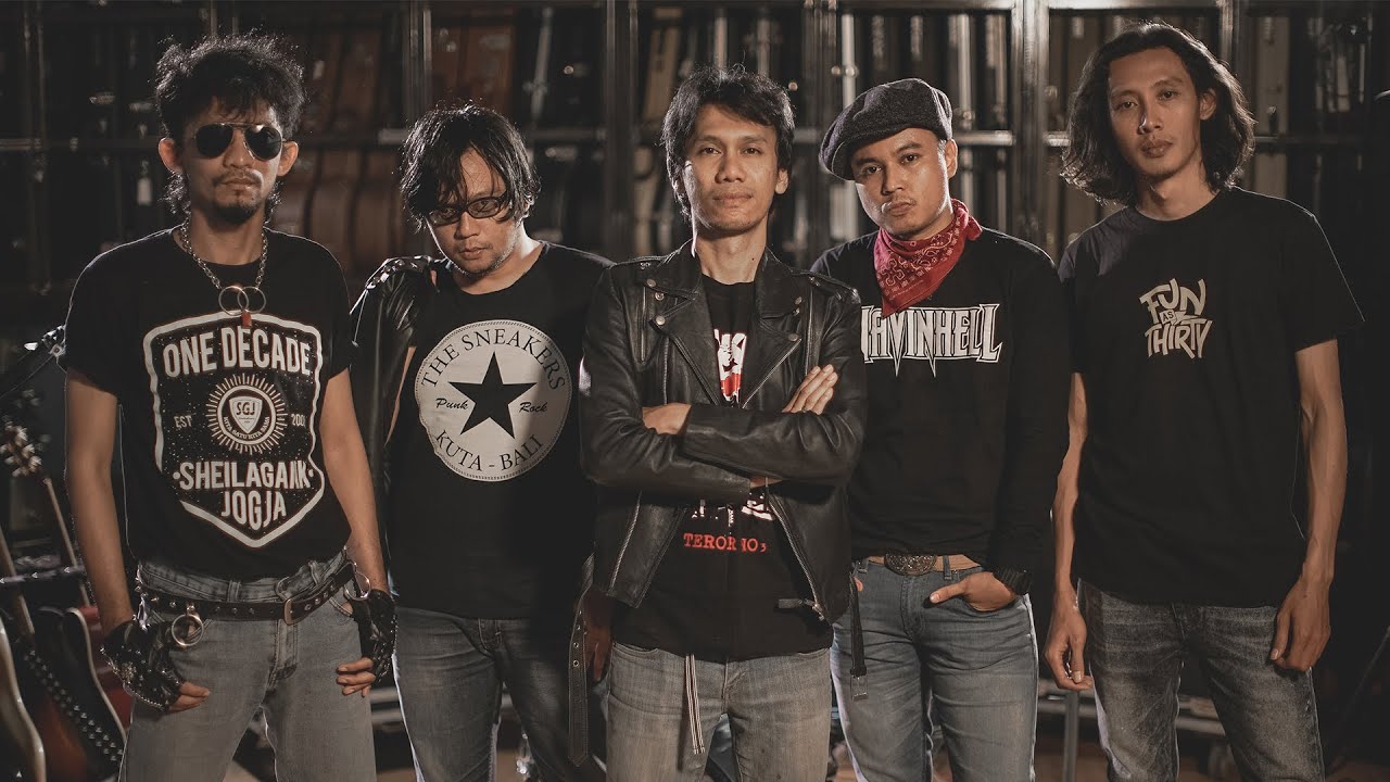 ROKET feat Eross Candra - Ring Road (OFFICIAL VIDEO)