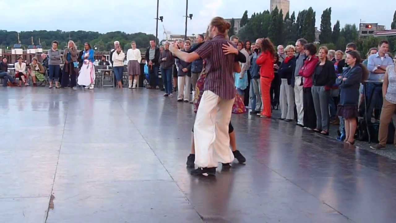 Mazurka-Valtz improvisation by Koen & Julie and Pierre & Minga @ Kattendijk 2013