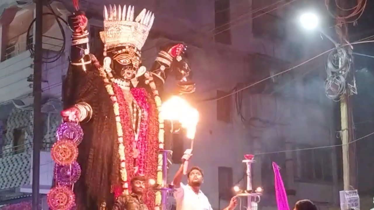 Bombet Kali Shantipur
