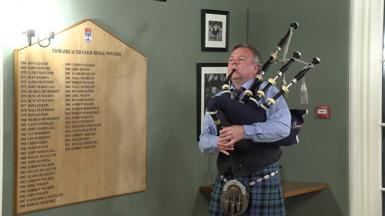 March, Strathspey & Reel bagpipe set by champion piper Stuart Liddell during recital in Braemar 2022