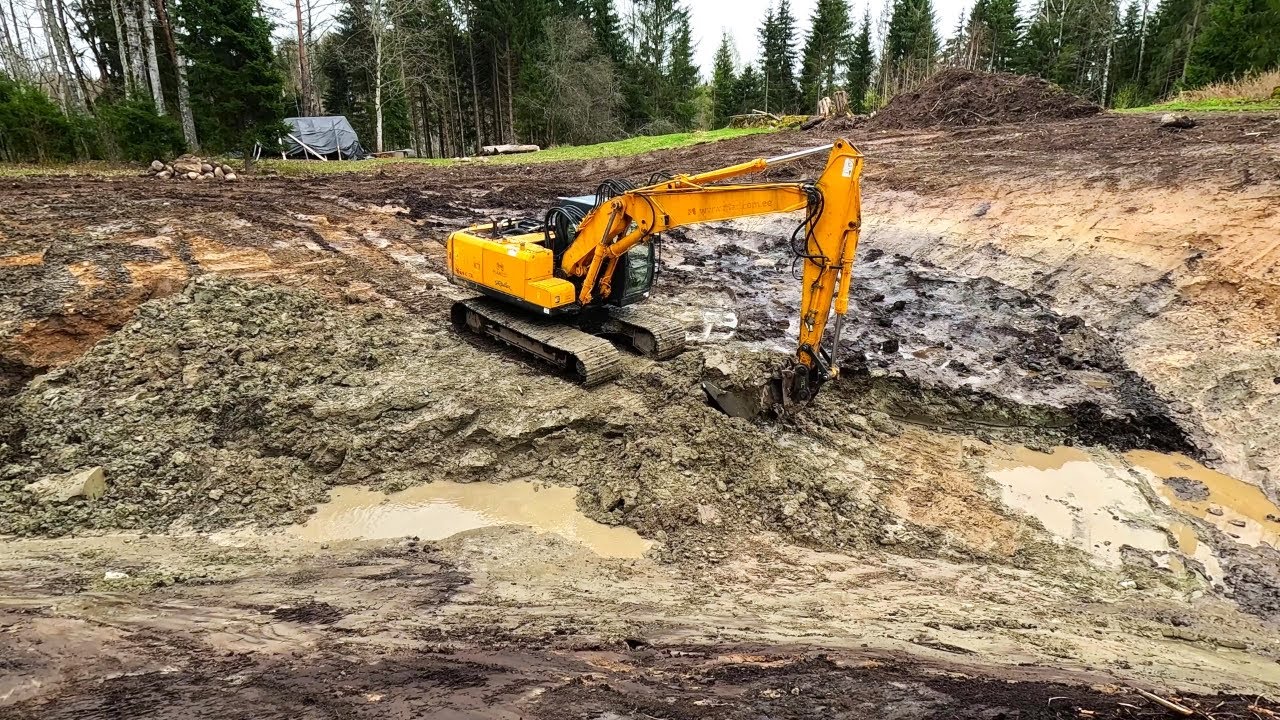 Our Pond is Taking Shape - My Homestead Ep.4