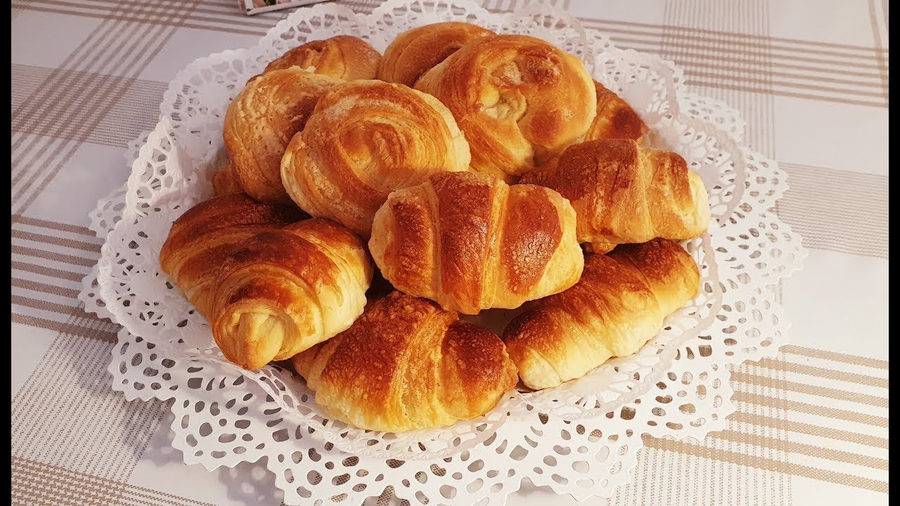 Круассаны,сахарные булочки!