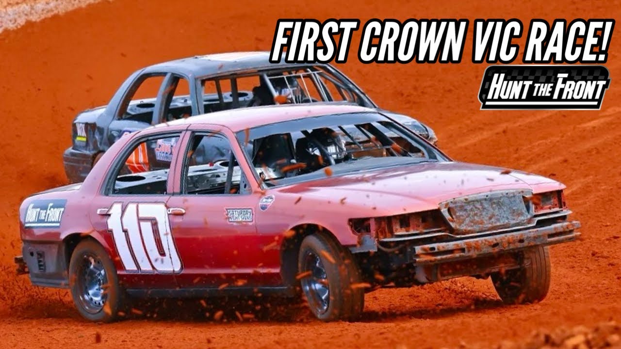 Crown Vic Chaos! Джозеф и Джошуа участвуют в гонках серийных автомобилей на Southern Raceway!