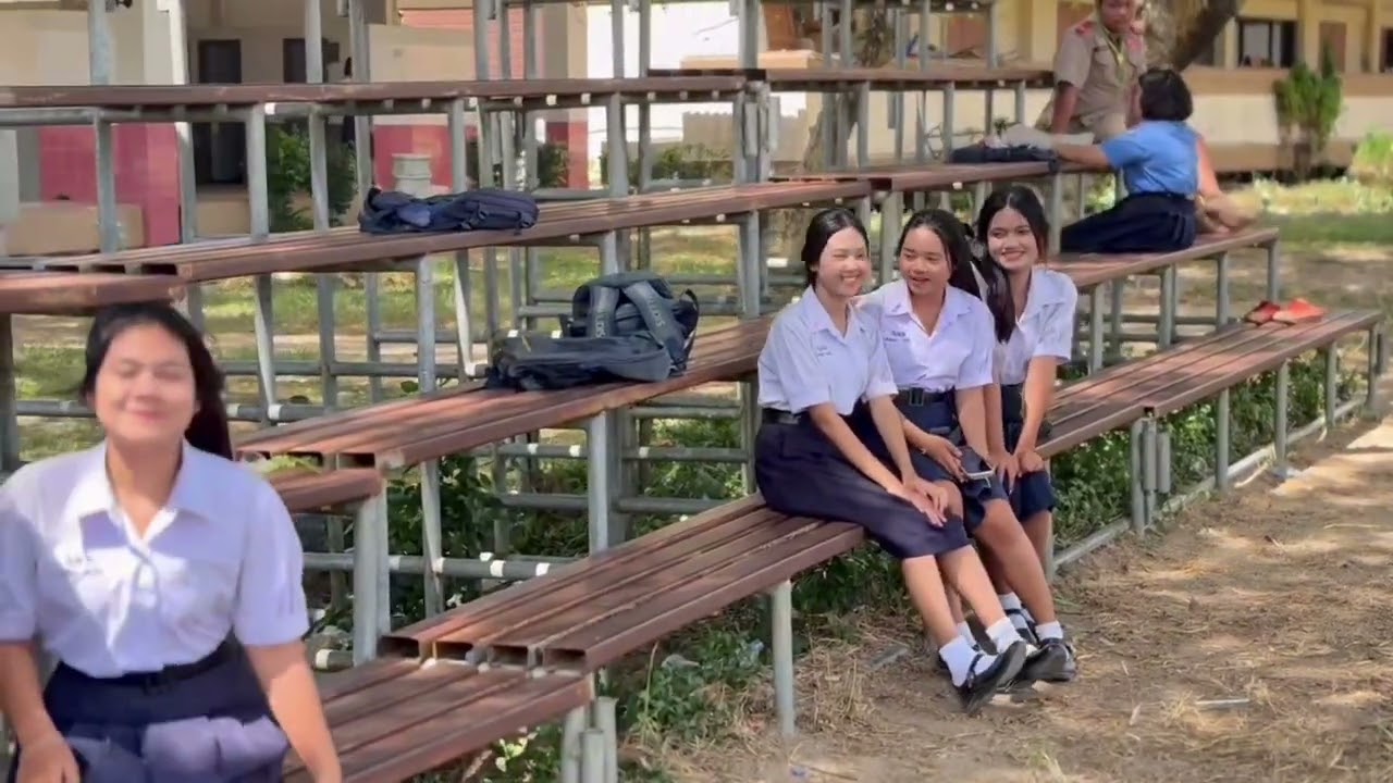 เรื่อง Hormones