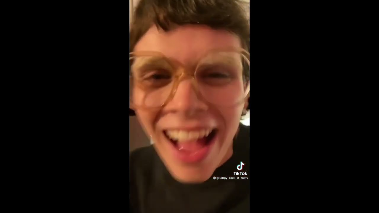 funny tiktoks that might just cure your mental illness (not doctor approved)