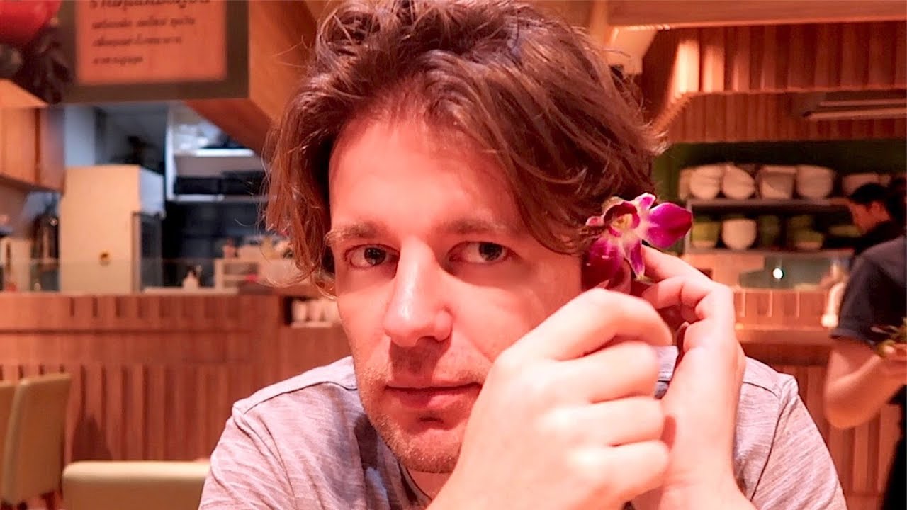 Vegan-restaurant en dood musje - vlog #627