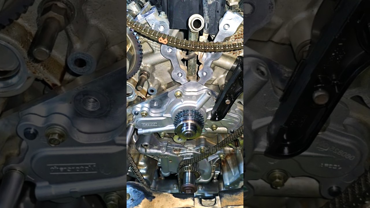 ford touras water pump replacement tricks,#ytshort#تبديل طرمبة مياه#automobile#اكسبلور#mechanic#usa