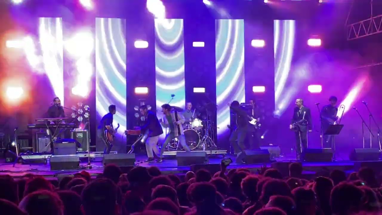 Bluebeaters feat Lo Stato Sociale - Un Errore Romantico (Camillas cover) - Eurovision Village Torino