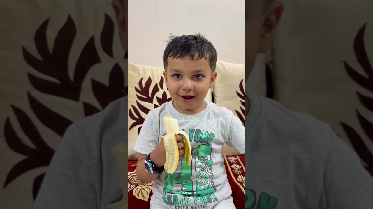 Lala Ji Ne Kela 🍌🍌 Khaya 😱🤣 #shorts #comedy #trending #viral #shortvideo