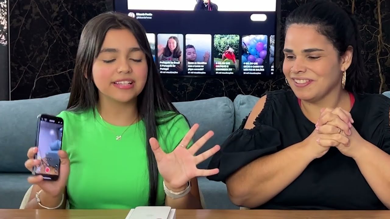 MEUS PAIS FIZERAM UMA SURPRESA E ME DERAM UM IPHONE 15 PRO MAX