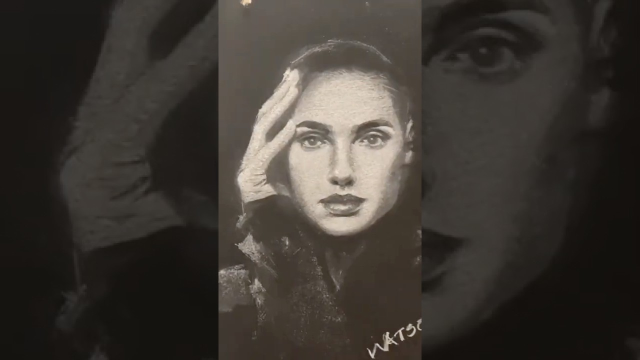 How do you draw portrait on the blackboard with white chalk? #shorts #chalkart #drawingtutorial