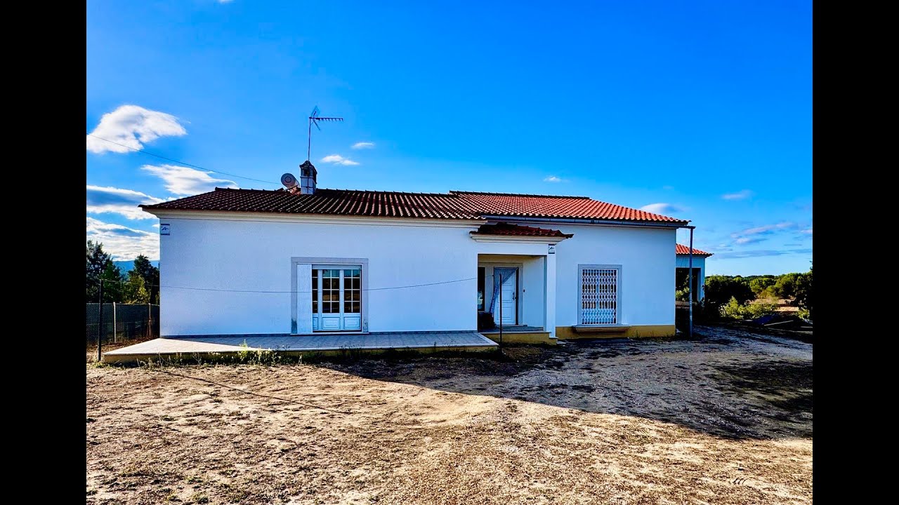 Moradia Térrea T3 com excelentes áreas e grande potencial — a 12 km de Tomar - REF: TL090