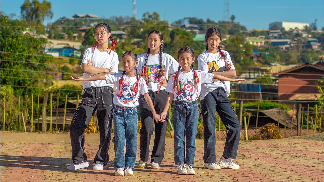 Azhing anyiyiu akhey muliti (The cycle of day and night is endless)