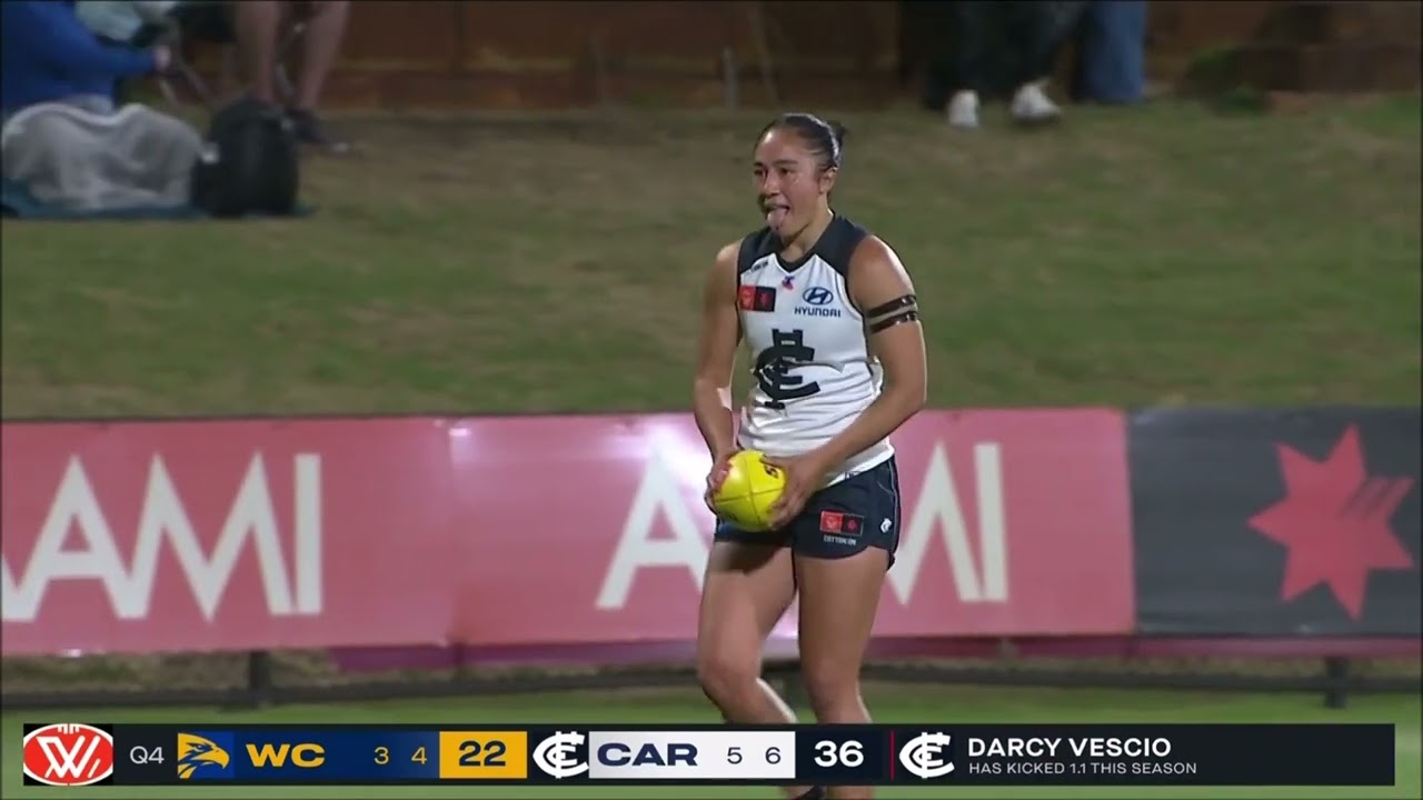 Дарси Весцио достаёт бочку, и &laquo;Блюз&raquo; выходят в свой первый финал AFLW с 2020 года