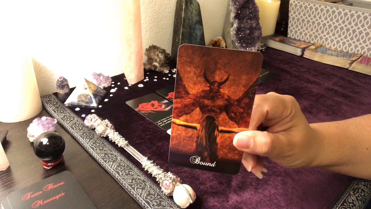 LEO APRIL 1-15, 2019: THEY STILL LOVE YOU! CROSSROADS ~ SOULMATE CONNECTIONS!