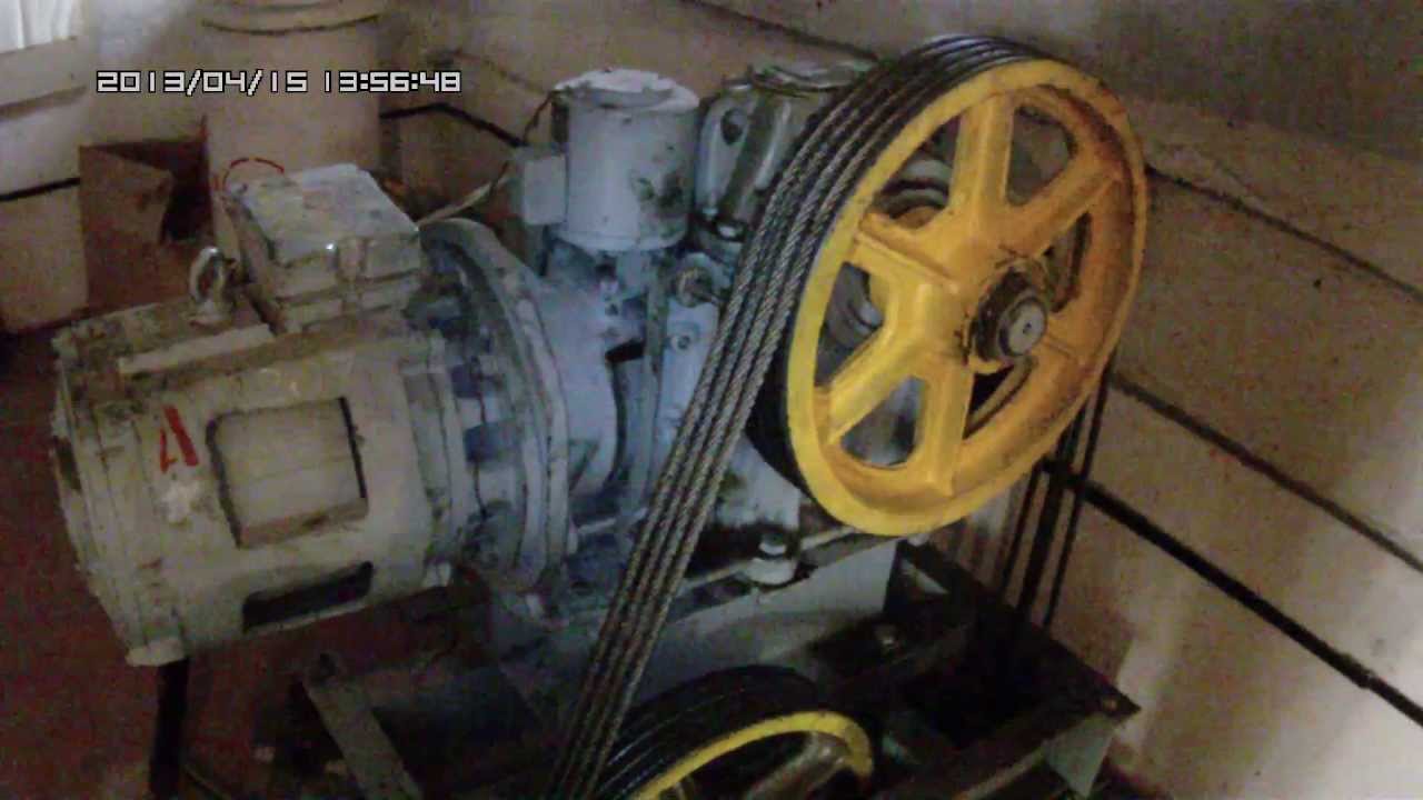 Лифт изнутри Машинное отделение лифта Силовые агрегаты лифта