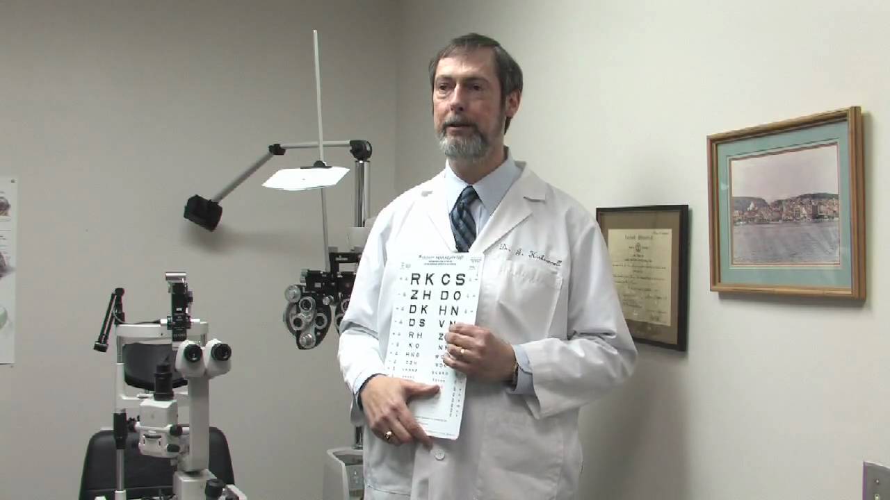 Eye Health & Optometry : How Often Do Elderly Drivers Need an Eye Exam?