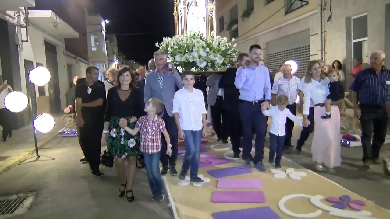 Els canareus i canareves immersos en les Festes Quinquennals 2019