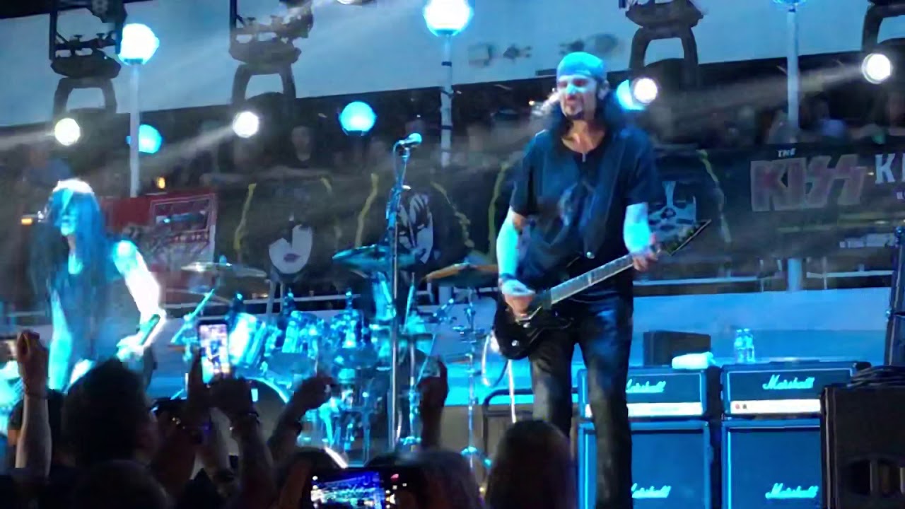 Bruce Kulick - Animalize Medley KISS Kruise IX
