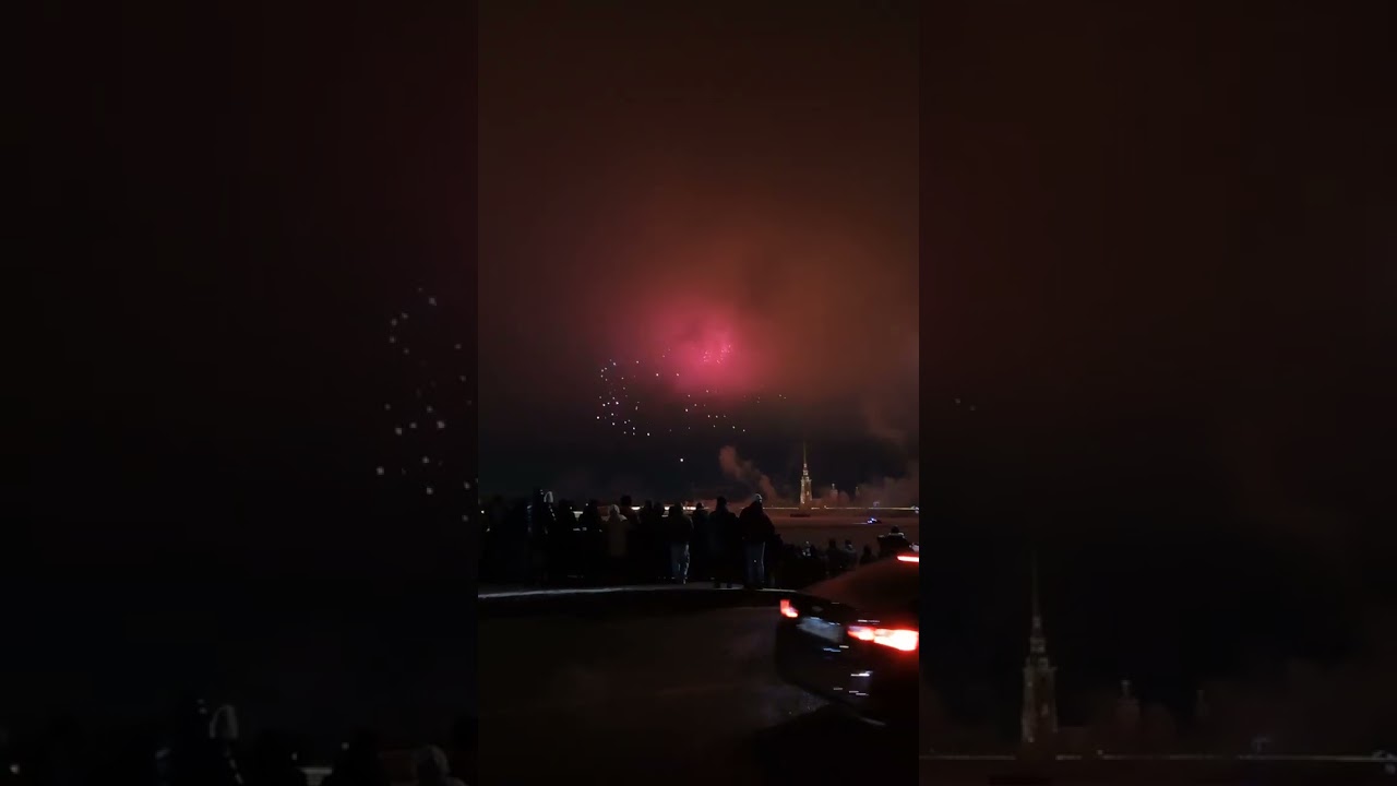 Happy holidays to Saint Petersburg! С праздником Санкт-Петербург! (Read desc)