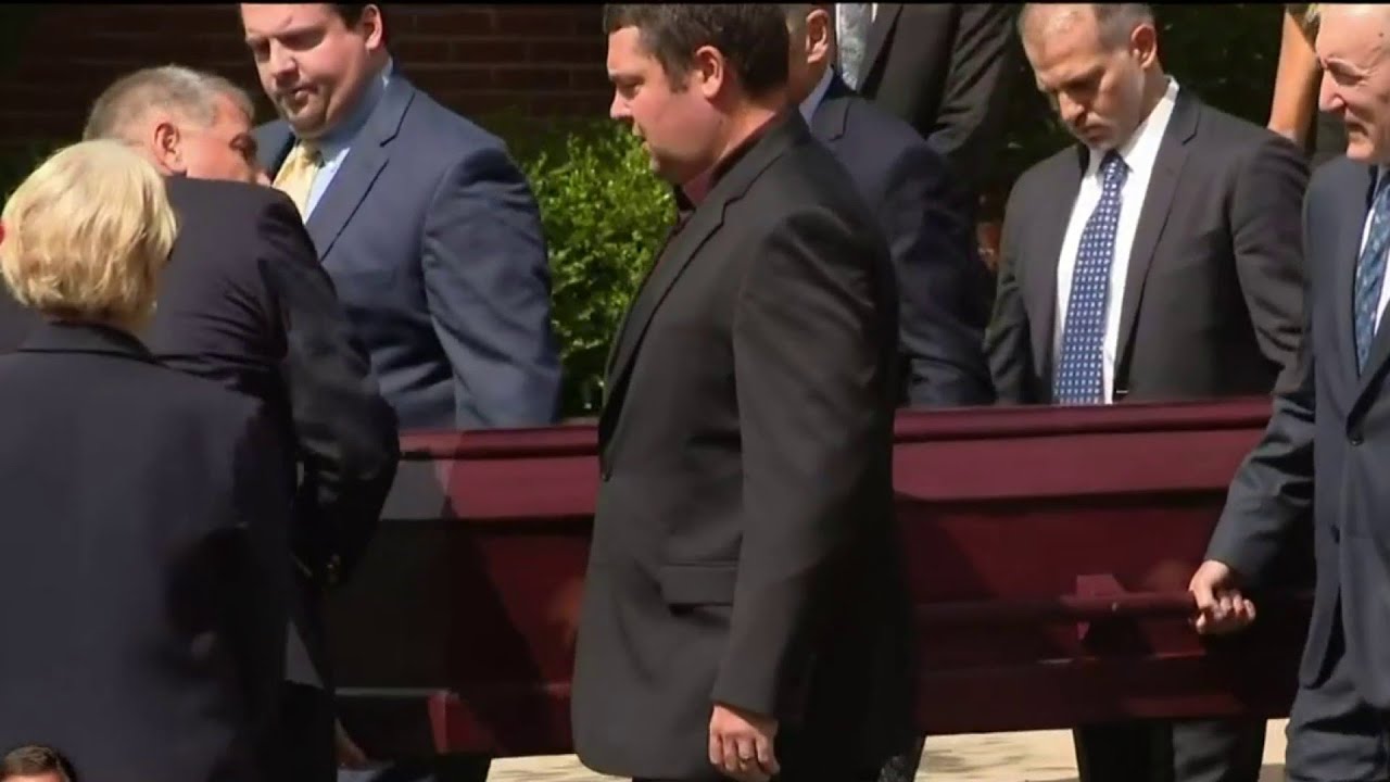 Family, friends of Fred McLeod gather to say farewell