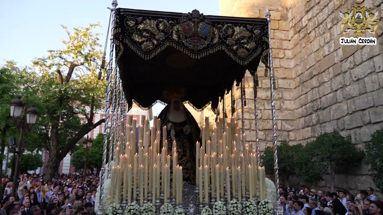 SEMANA SANTA EN SEVILLA - Viernes Santo 2023 - Hermandad de la Carretería