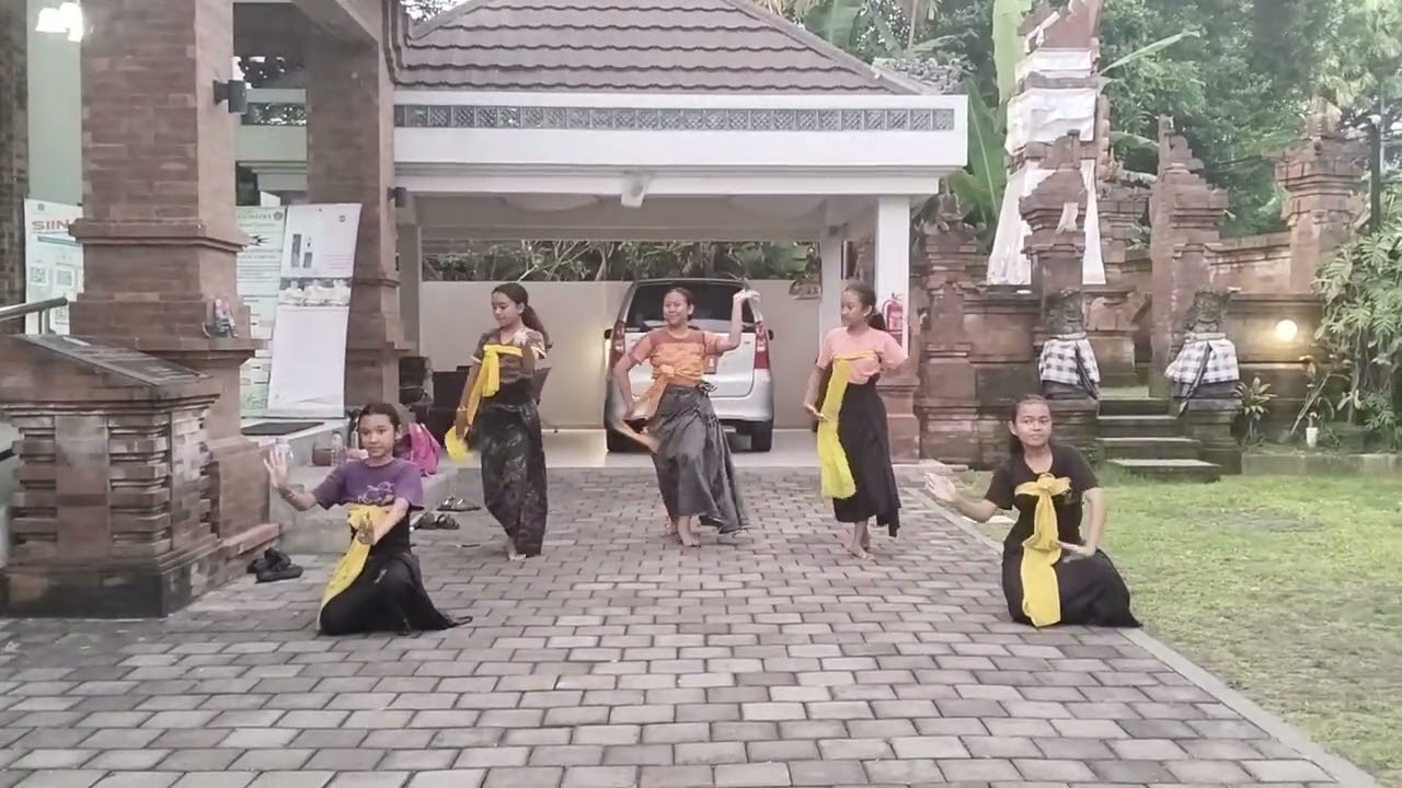 Tari Sekar Jempiring, Vidya latihan Kantor Desa Sanur, pembukaan Bulan Bahasa