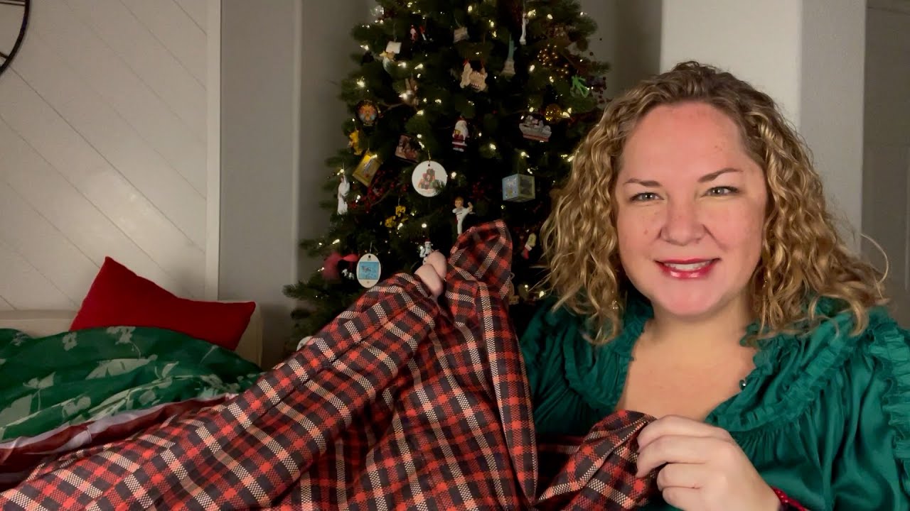 Nuuly.com Holiday Score