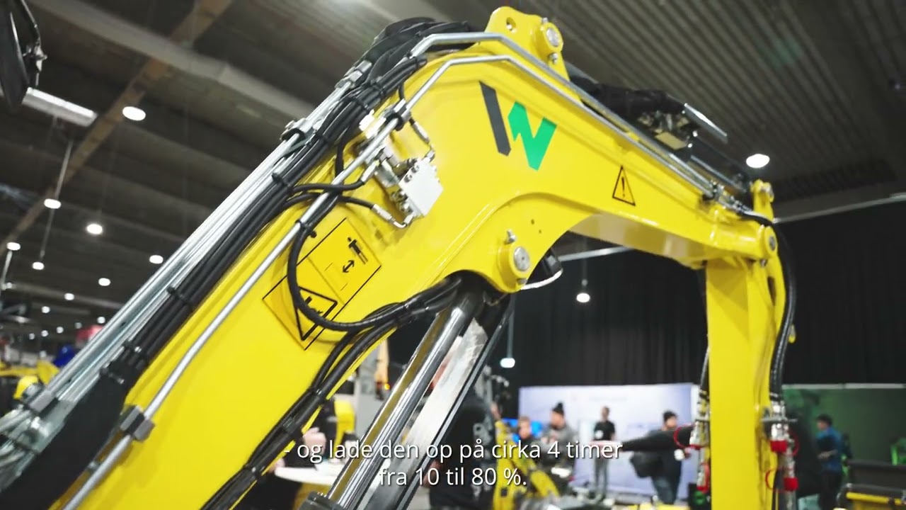 Stemas præsenterer EZ26e –  én af Wacker Neusons elektriske gravemaskiner.