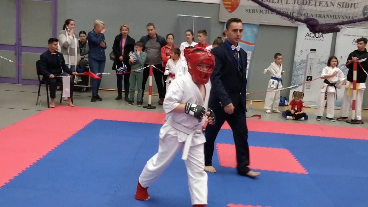 November 2019, Oyama Cup Sibiu, kumite meciul 1