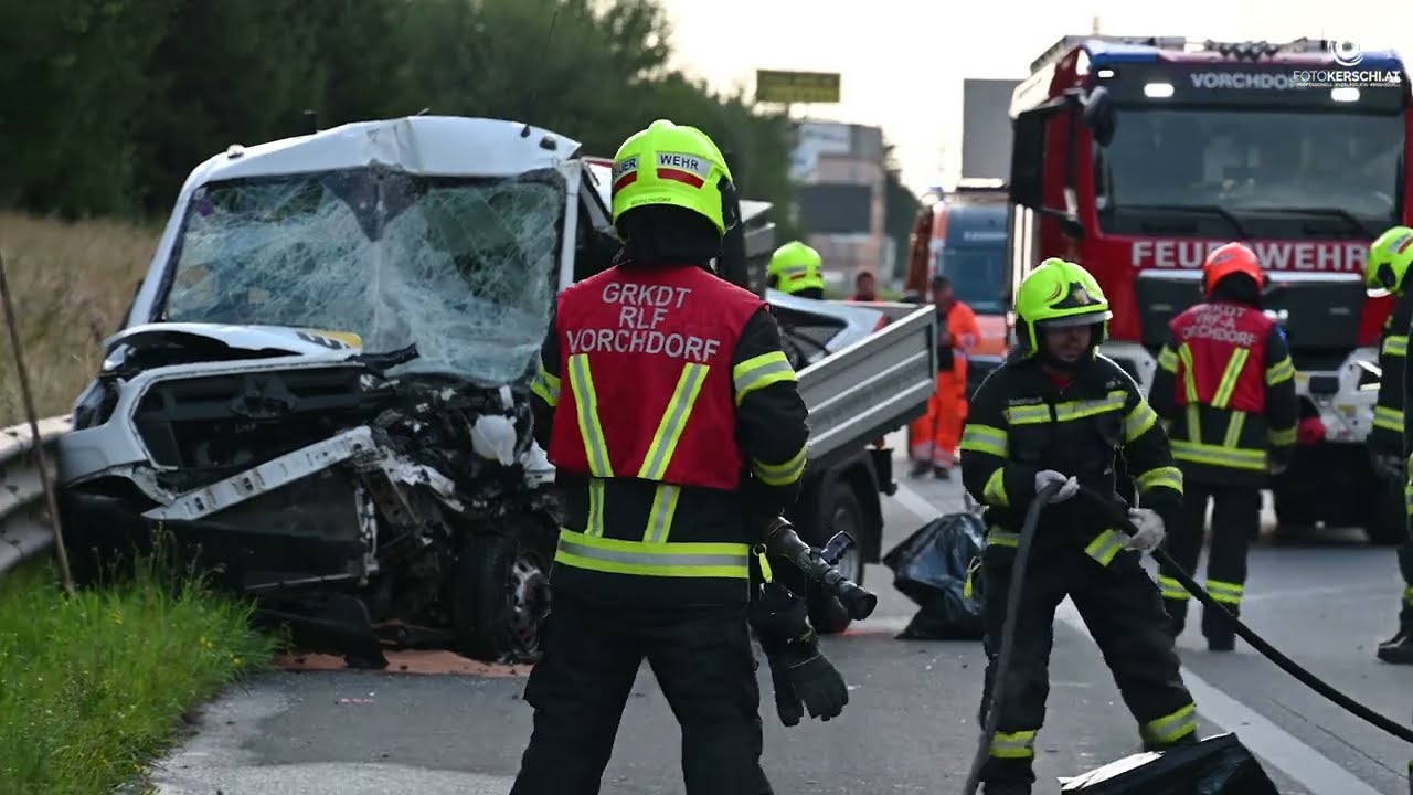 Schwerer Verkehrsunfall auf der A1 Westautobahn bei Vorchdorf