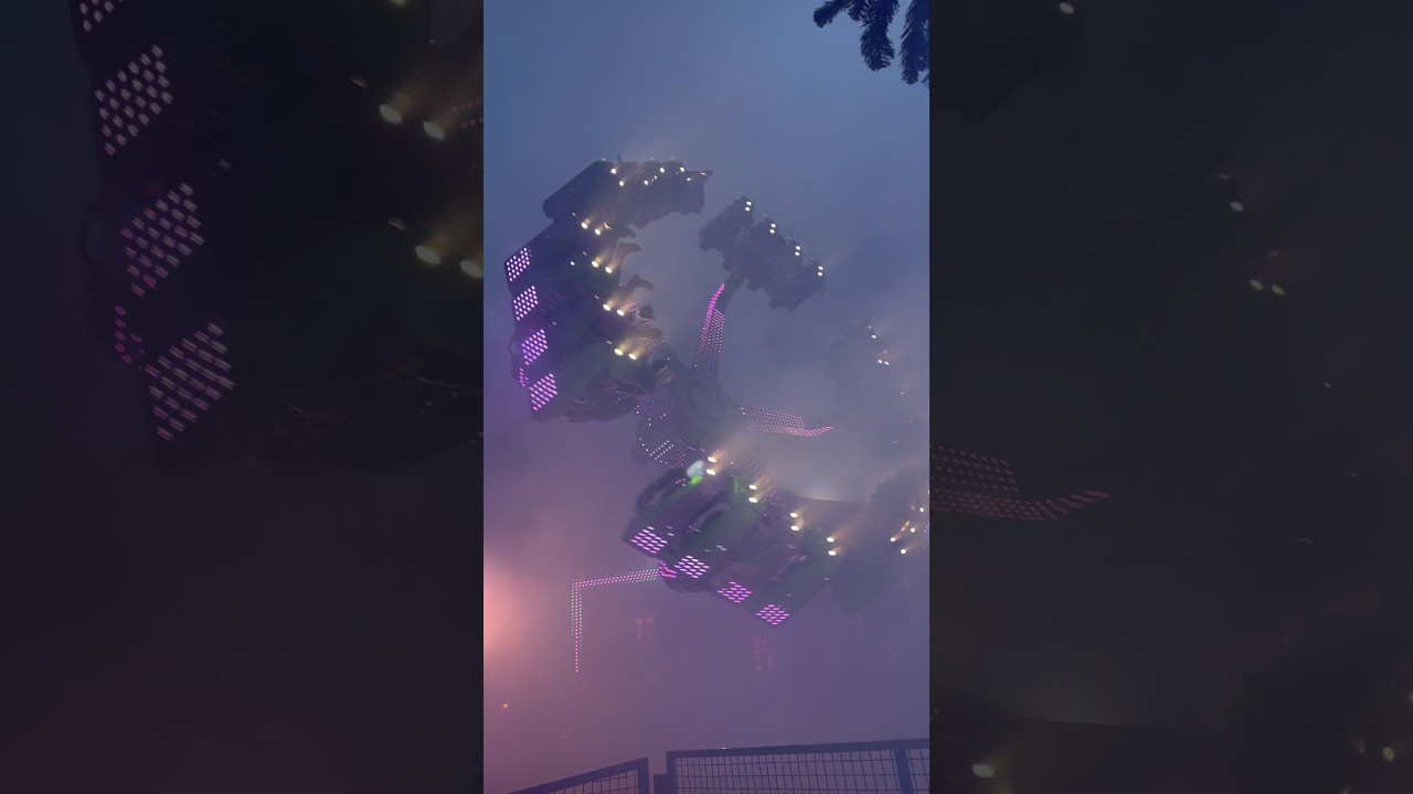 The Beast - Rostocker Weihnachtsmarkt 2025 #funfair #ride #kirmes #adrenaline #carnival