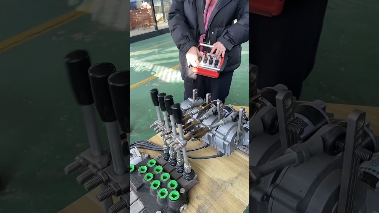#crane 4-way clutch motor wireless proportional valve remote control, crane remote control