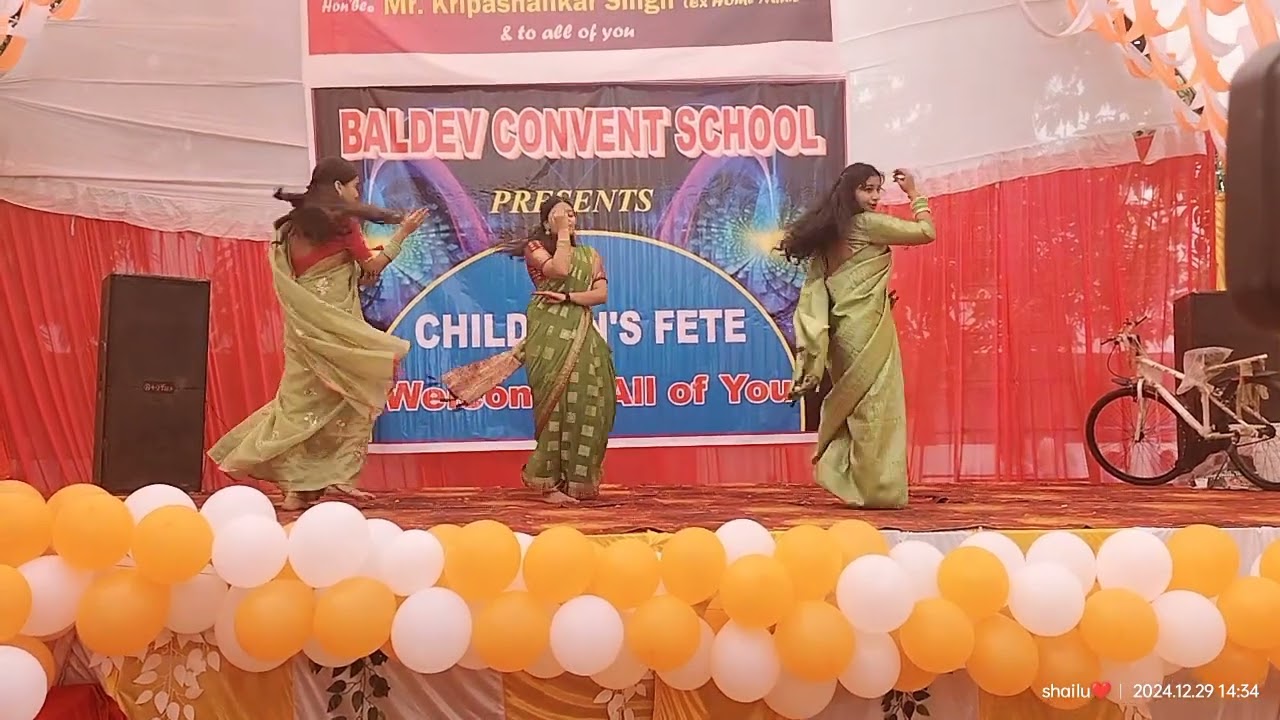 Aja Nachle Nachle Song Dance