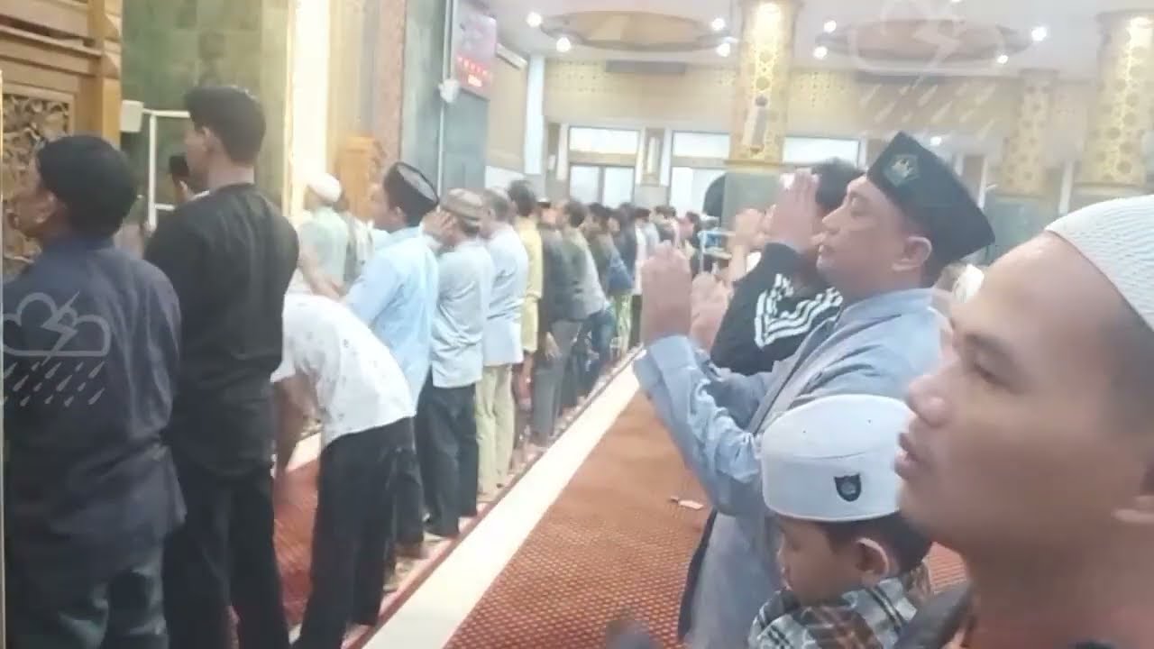 Tarawih ke 5 . Masjid Al Aqsha . Shalat tarawih masih semangat full . klaten jawa tengah ....