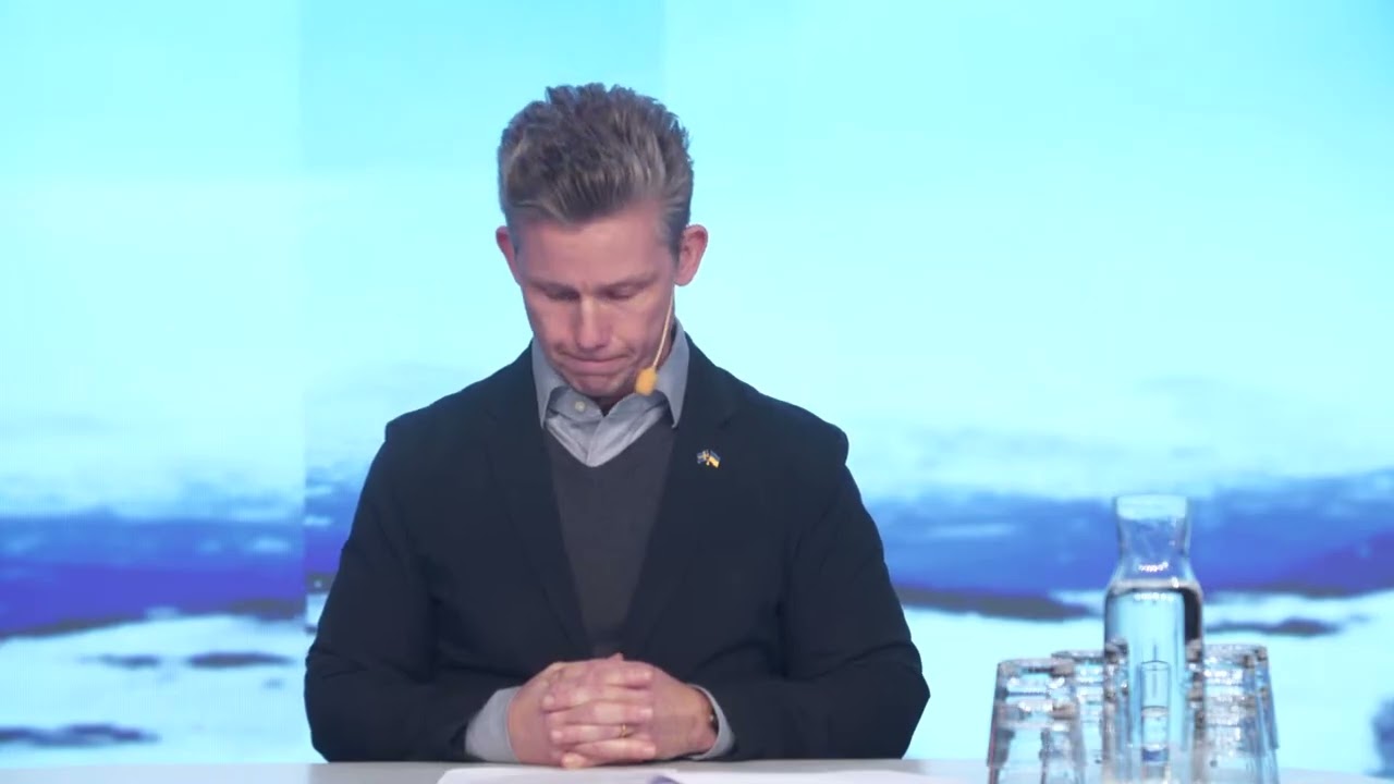 Skapa f&ouml;ruts&auml;ttningar f&ouml;r &ouml;kad milit&auml;r f&ouml;rm&aring;ga. P&aring;l Jonson, Sveriges f&ouml;rsvarsminister