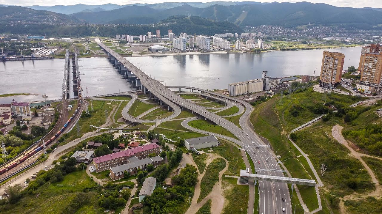 Полет вдоль Николаевского моста, Красноярск
