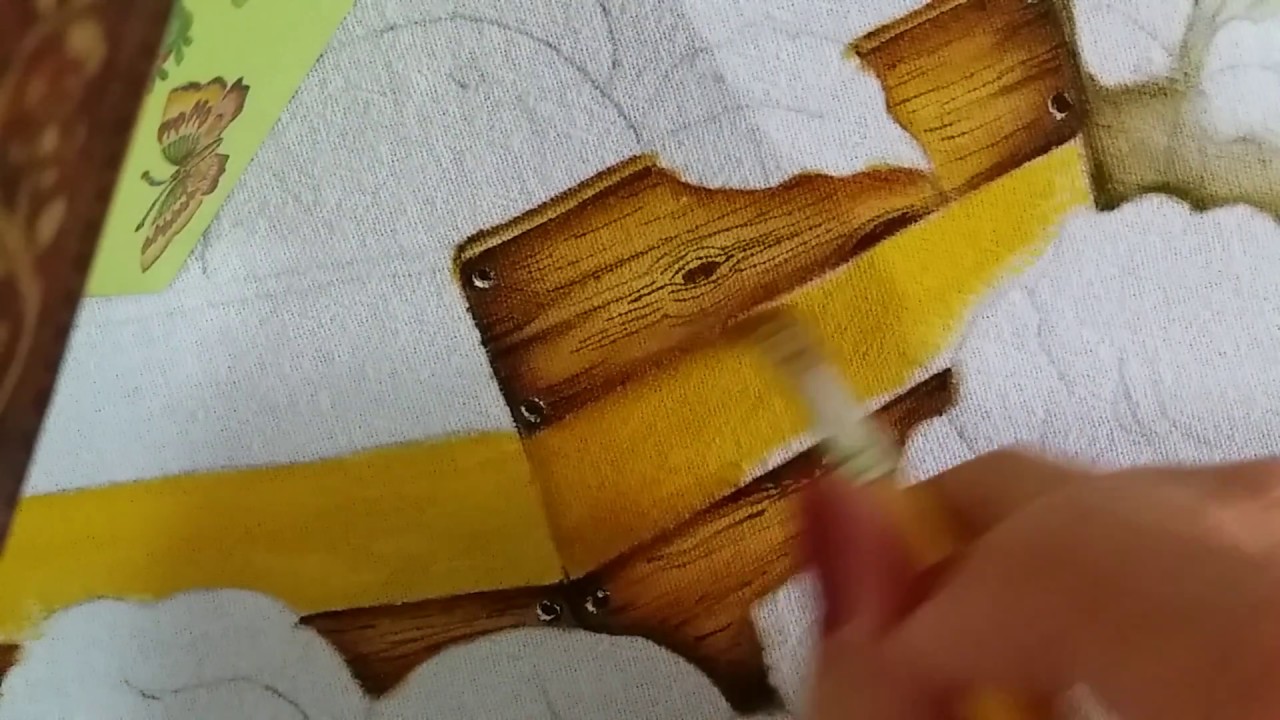 Caixa imitando madeira - Pintura em tecido