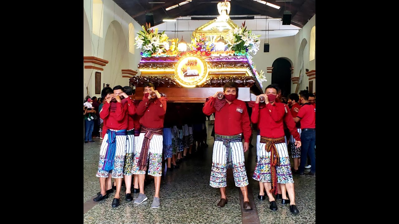 Procesión en Santiago Atitlán 2021 - Sincretismo religioso