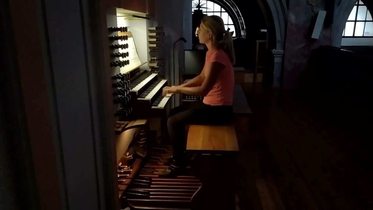 J. S. Bach: Prelude and Fugue in C major, BWV 547
