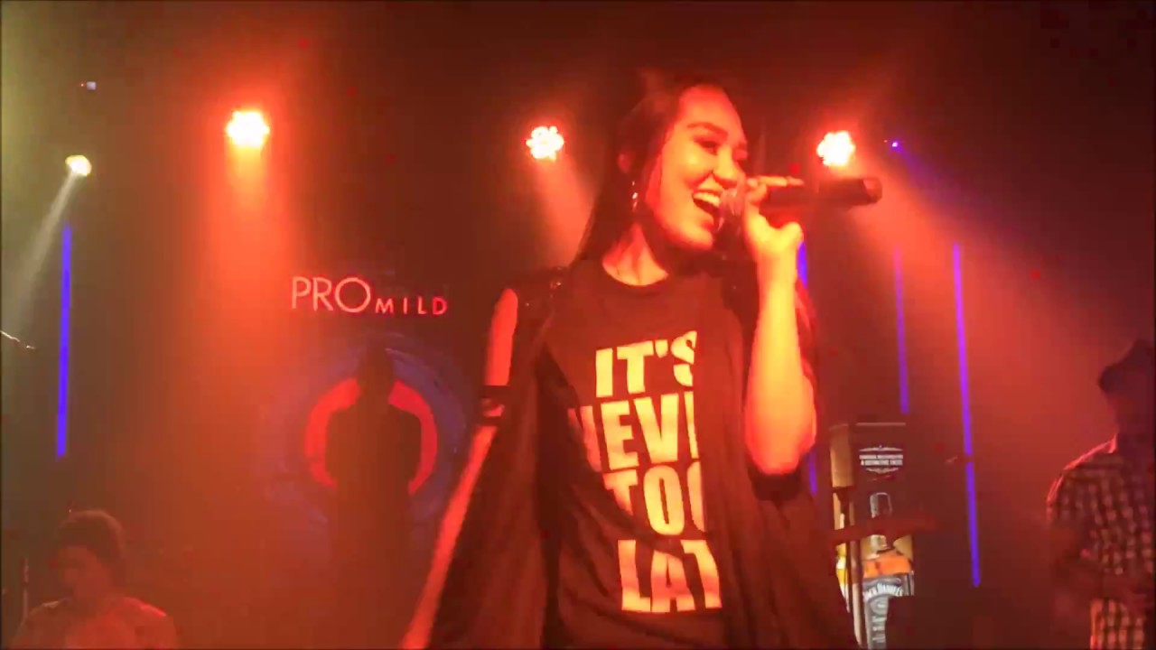 VIA VALLEN - SUKET TEKI (at Liquid Caffe Semarang by K