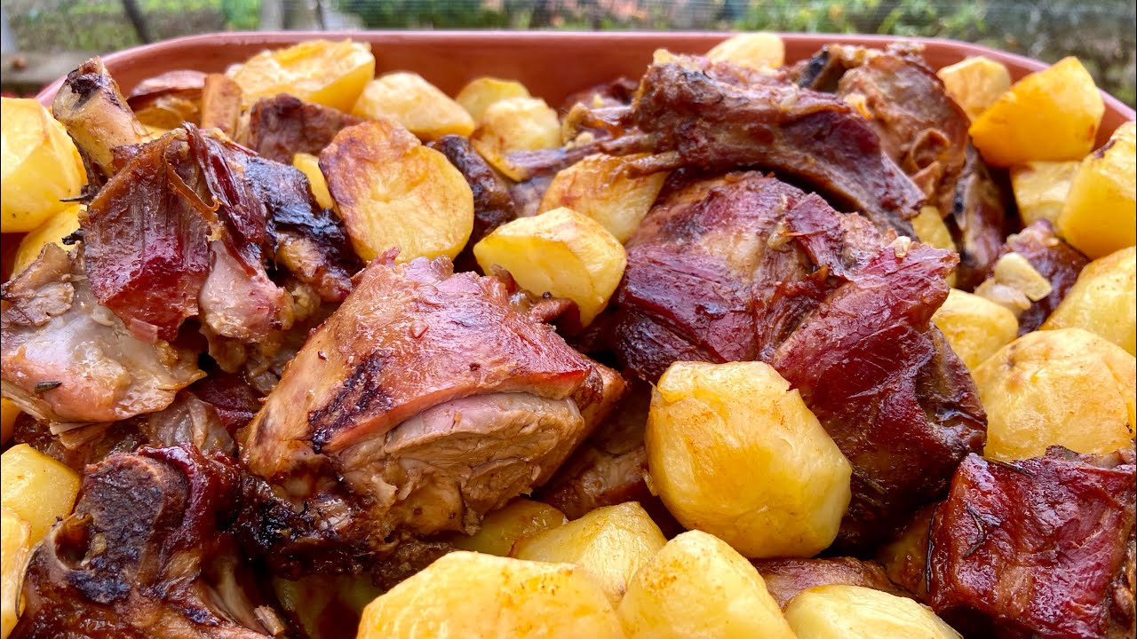 Borrego Assado com Batatas para o Almoço de Páscoa!