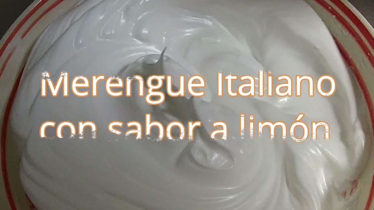 Merengue Italiano con sabor a limón. Lemon flavored Italian meringue.