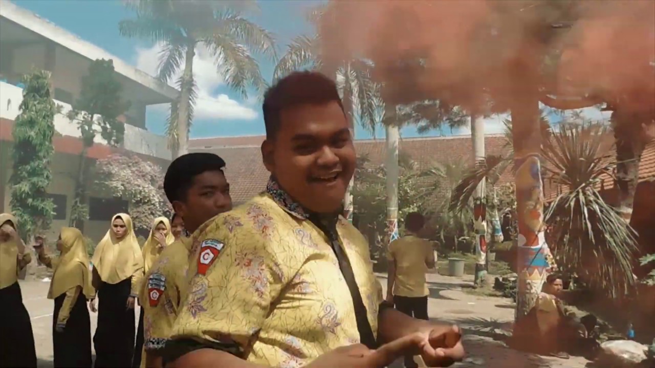 Vidio Projek Perpisahan SMPN 1 GENTENG A'57