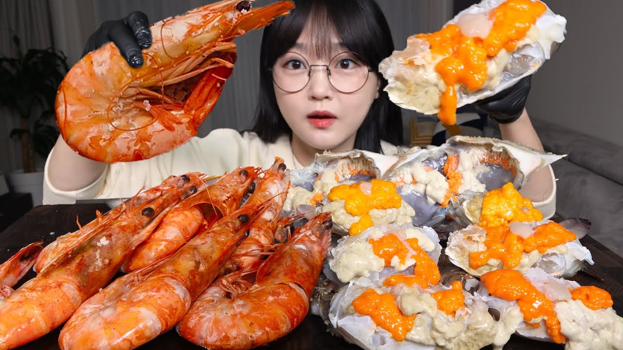 Креветки на гриле и Сырой краб🦐🦀Mukbang ASMR