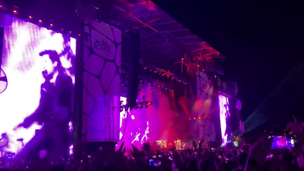 The Killers - Somebody told me