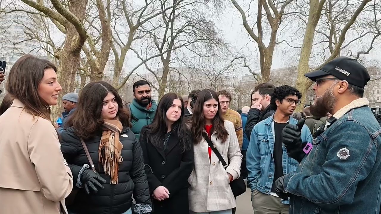 Young Ladies Question Muslim And The Answer Shocks Them! Hashim Speakers Corner 